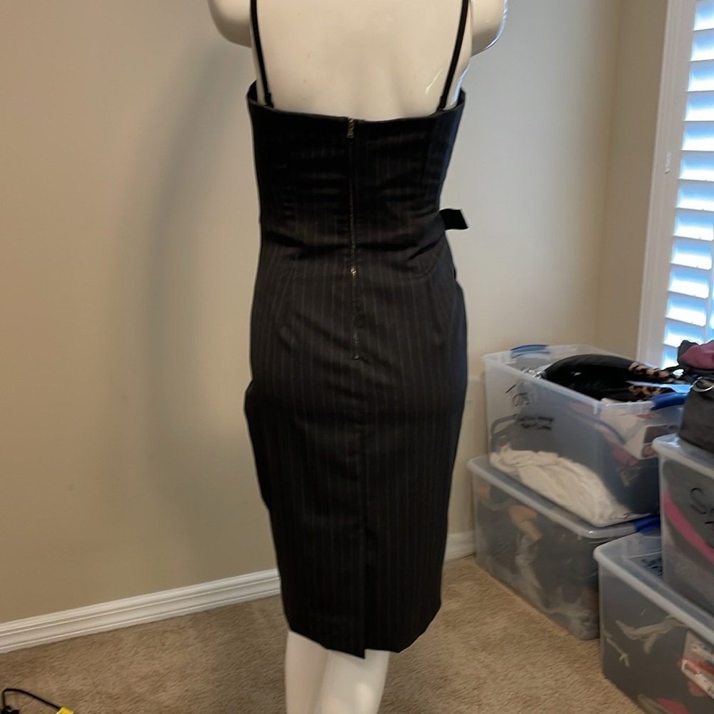 D&G Grey Pinstripe Strapless Look Gathered Ruched Waist Pencil Dress IT42 NWOT 6 - Picture 10 of 17